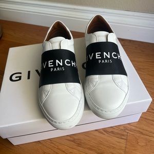 listing-status-banner